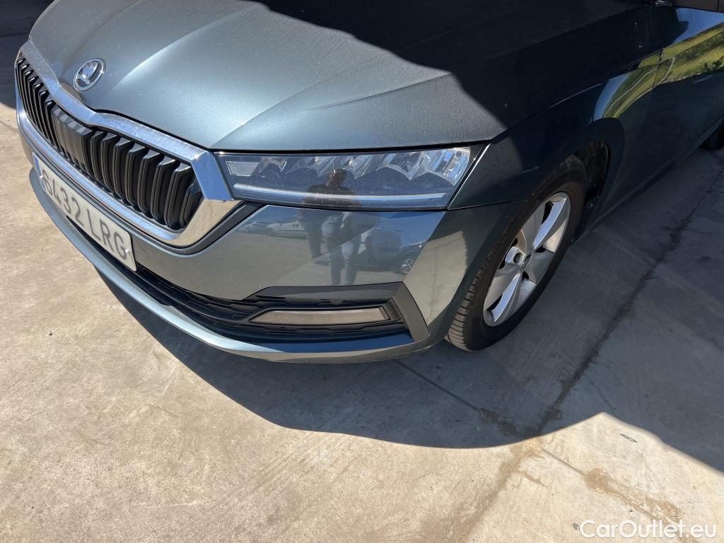  Skoda  Octavia  Berlina Ambition 1.5 TSI 150CV AT7 E6d #21