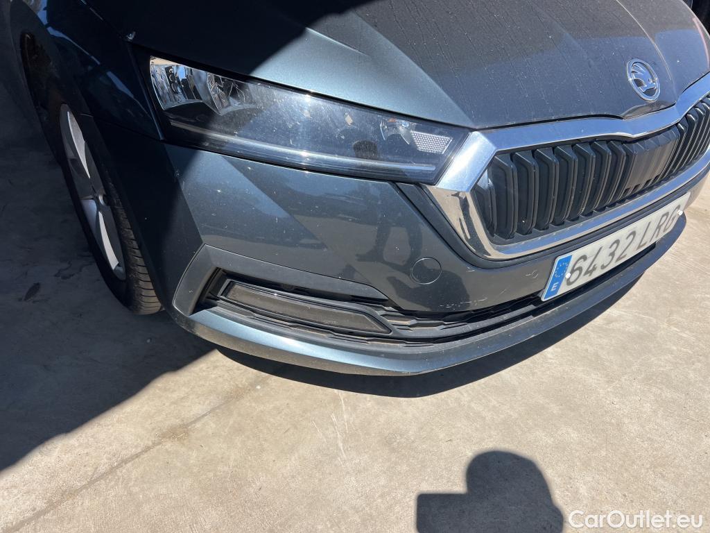  Skoda  Octavia  Berlina Ambition 1.5 TSI 150CV AT7 E6d #23
