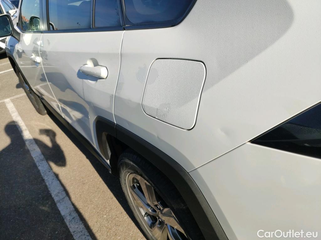  Toyota  RAV4 TOYOTA  / 2018 / 5P / todoterreno 2.5l 220H Advance #33