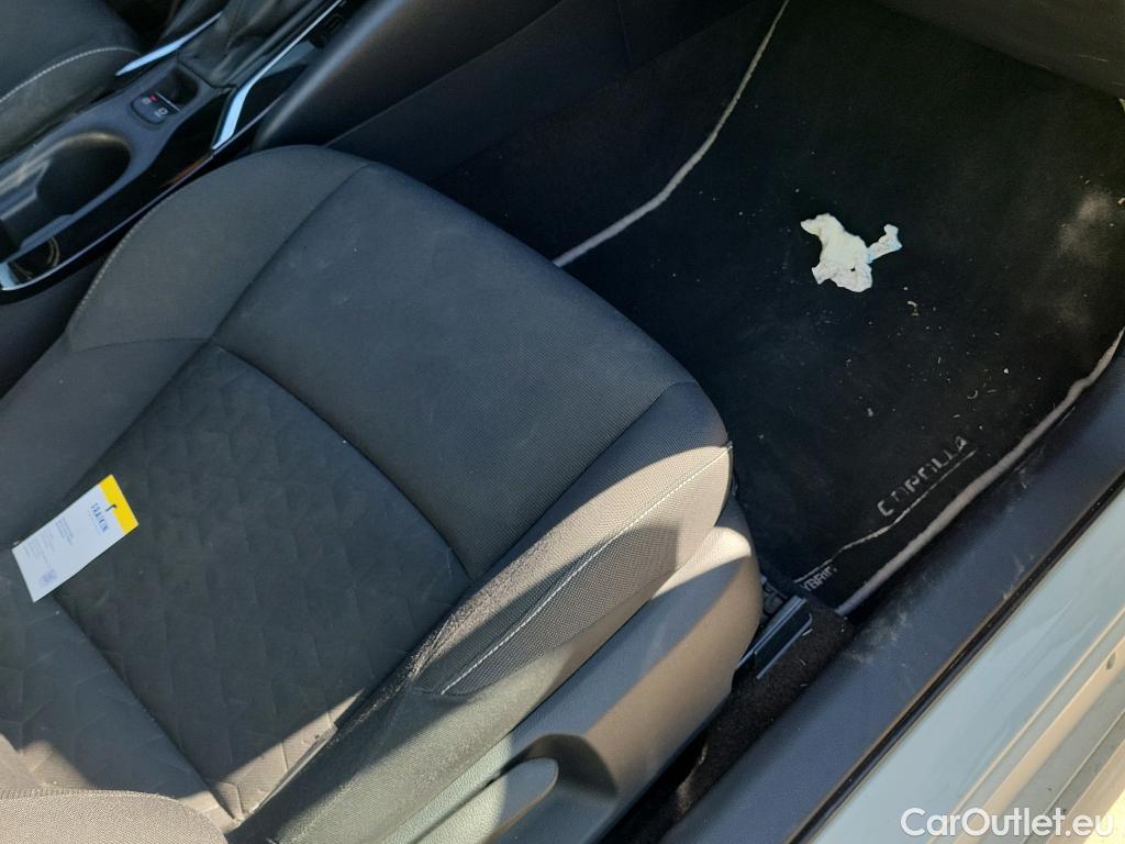  Toyota  Corolla TOYOTA  / 2019 / 5P / familiar 1.8 125H ACTIVE TECH E-CVT TOU SPORT #3