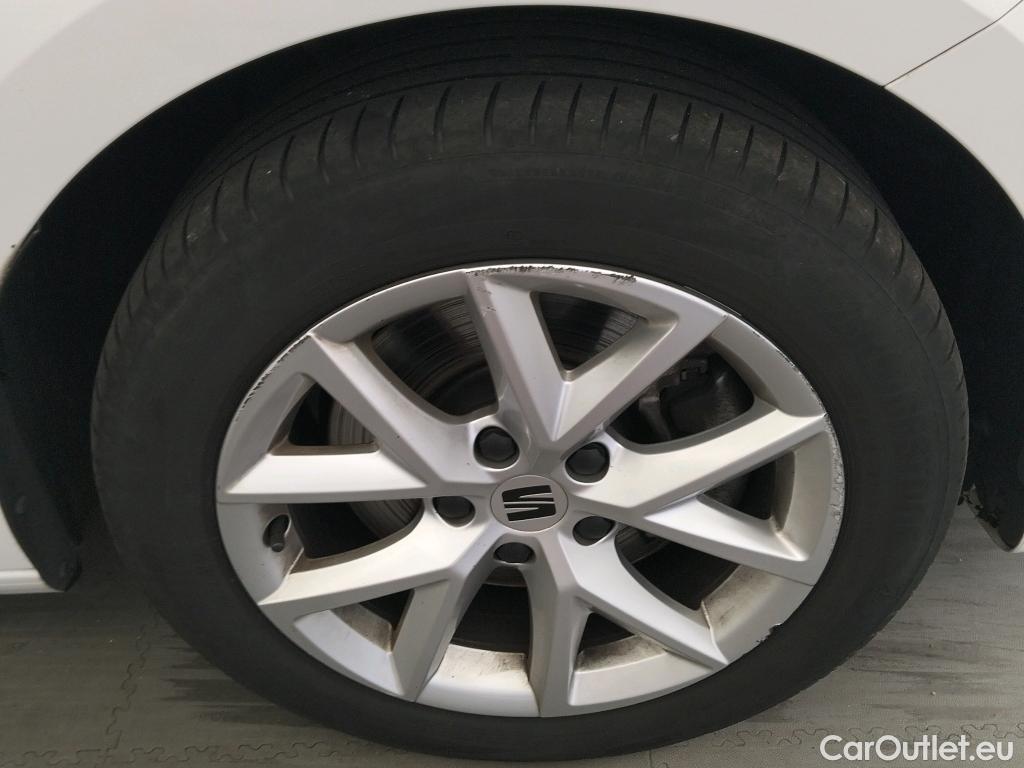  Seat  Leon  Sportstourer Style Go 2.0 TDI 115CV MT6 E6d #19