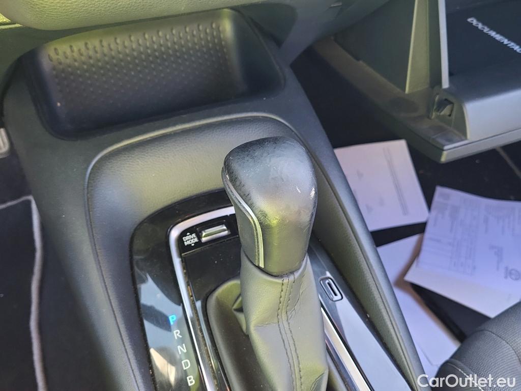  Toyota  Corolla TOYOTA  / 2019 / 5P / familiar 1.8 125H ACTIVE TECH E-CVT TOU SPORT #1