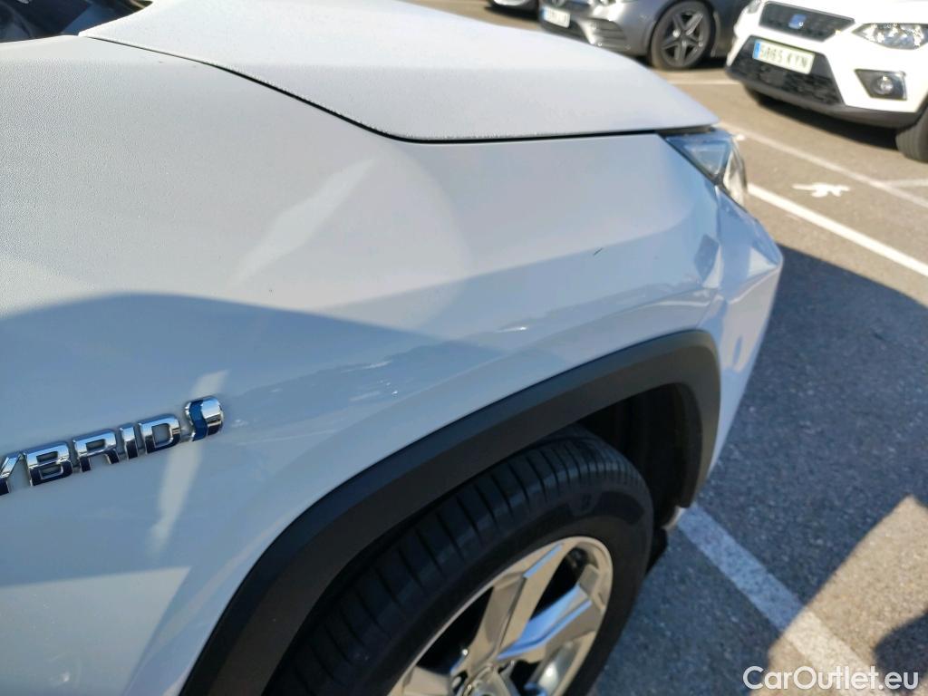  Toyota  RAV4 TOYOTA  / 2018 / 5P / todoterreno 2.5l 220H Advance #46