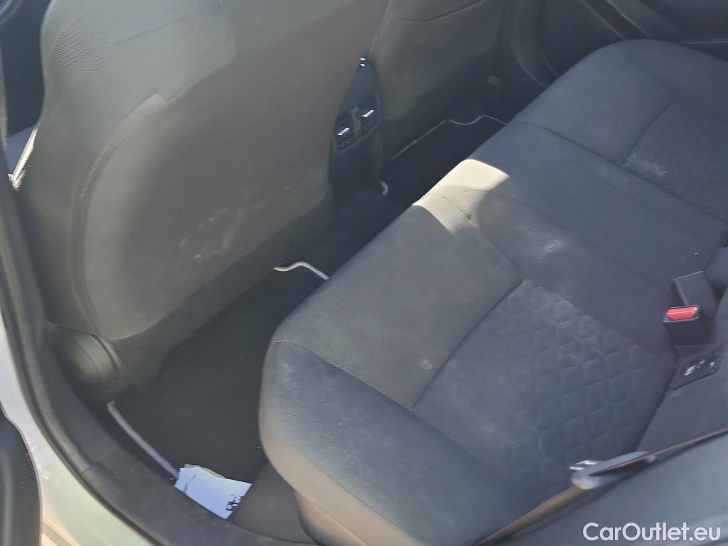  Toyota  Corolla TOYOTA  / 2019 / 5P / familiar 1.8 125H ACTIVE TECH E-CVT TOU SPORT #5