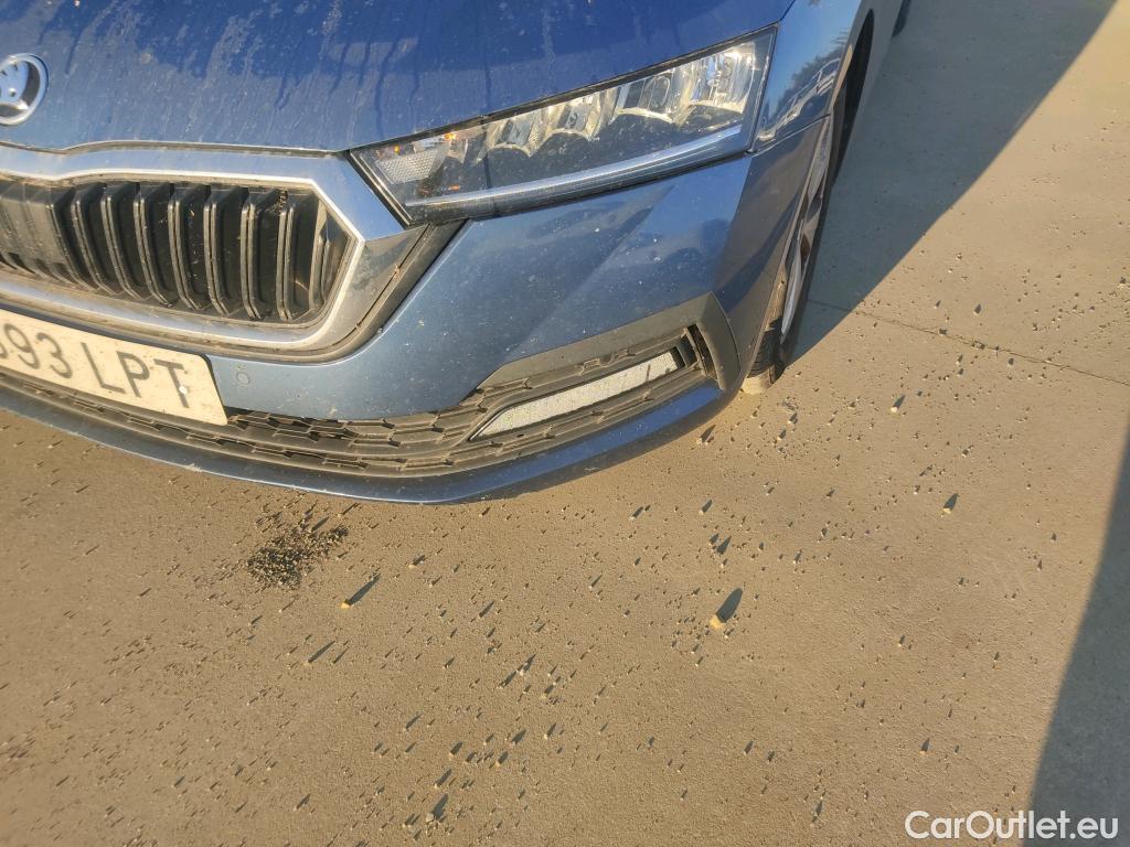  Skoda  Octavia  Berlina Ambition 1.5 TSI 150CV AT7 E6d #1
