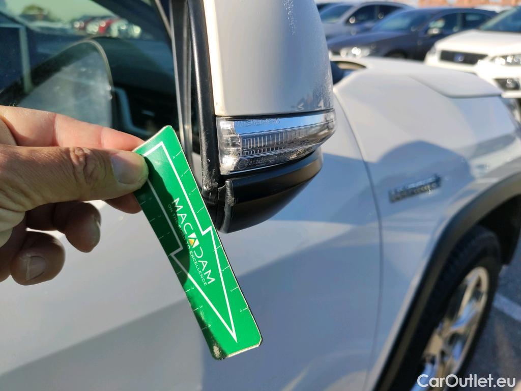  Toyota  RAV4 TOYOTA  / 2018 / 5P / todoterreno 2.5l 220H Advance #41