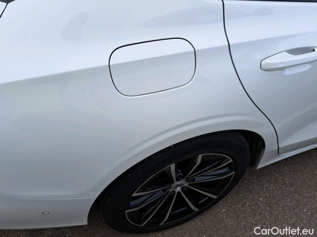  Volvo  S60 VOLVO  / 2019 / 4P / sedán Recharge T8 Ultimate Dark Auto #13