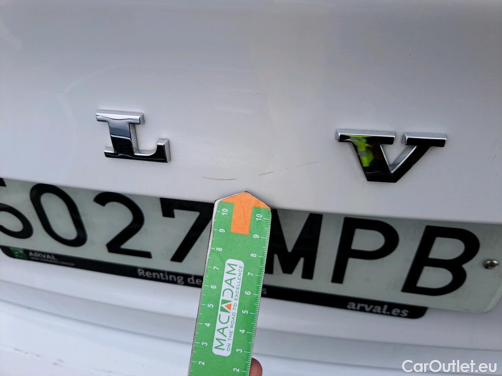  Volvo  S60 VOLVO  / 2019 / 4P / sedán Recharge T8 Ultimate Dark Auto #31