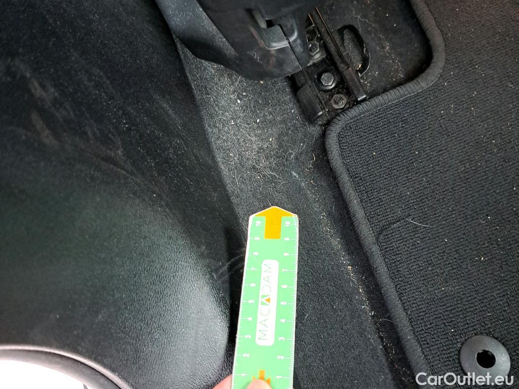  Volvo  S60 VOLVO  / 2019 / 4P / sedán Recharge T8 Ultimate Dark Auto #21