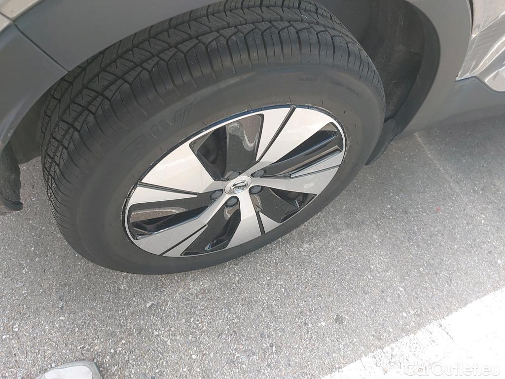  Volvo  XC 40 VOLVO XC40 / 2017 / 5P / todoterreno 1.5 T5 Twin Recharge Inscription Ex Auto #11