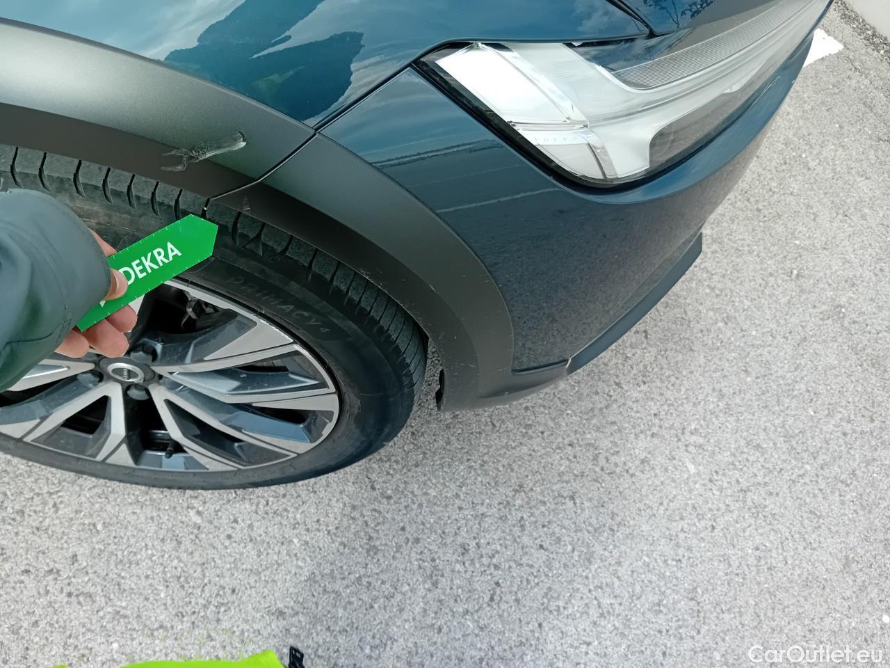  Volvo  V90  Cross Country Pro AWD 2.0 T5 250CV AT8 E6dT #15