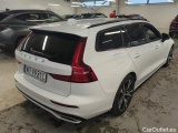  Volvo  V60 Volvo  B3 Mild Hybrid Benzyna R-Design Auto 5d #2