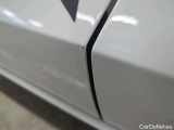  Volvo  V60 Volvo  B3 Mild Hybrid Benzyna R-Design Auto 5d #47