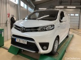  Toyota  Proace Electric 50 kWh Comfort Plus Drag 3-Sits Navi Auto #3