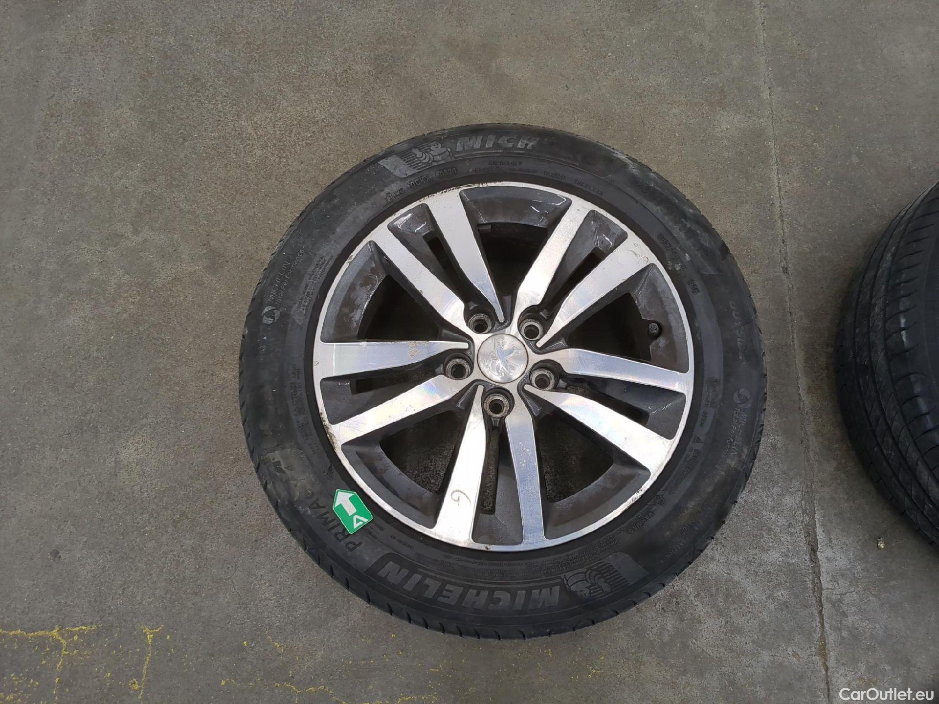  Peugeot  308  Allure Business 1.5 HDi 130CV BVM6 E6d #36