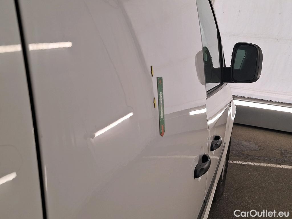  Volkswagen  Caddy VOLKSWAGEN  Van / 2015 / 4P / Fourgonnette 2.0 TDI 75 Business Line #46