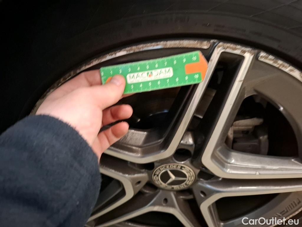  Mercedes  A-Klasse MERCEDES-BENZ Classe A Compact / 2018 / 5P / Berline A 200 AMG Line 7G-DCT #46