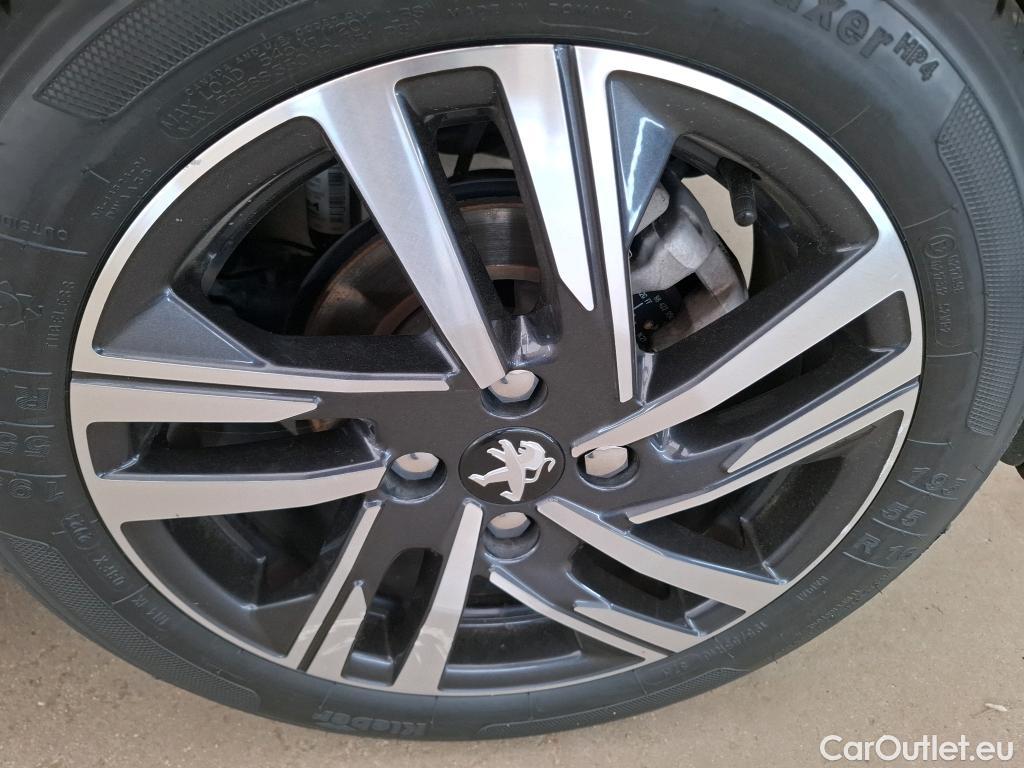  Peugeot  208  Allure Business 1.2 PureTech 100CV BVA8 E6d #11