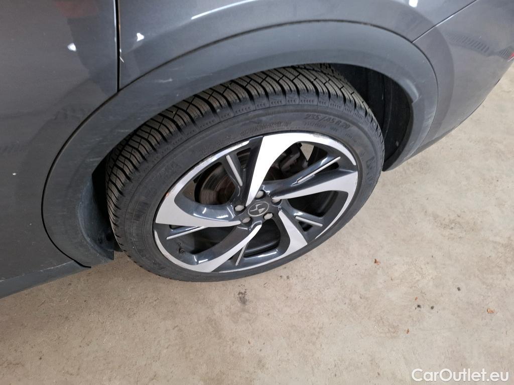  DS  DS7 7 Crossback Grand Chic 1.6 PureTech 225CV BVA8 E6d #27