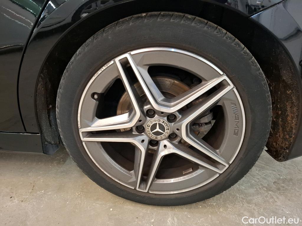  Mercedes  A-Klasse MERCEDES-BENZ Classe A Compact / 2018 / 5P / Berline A 200 AMG Line 7G-DCT #36