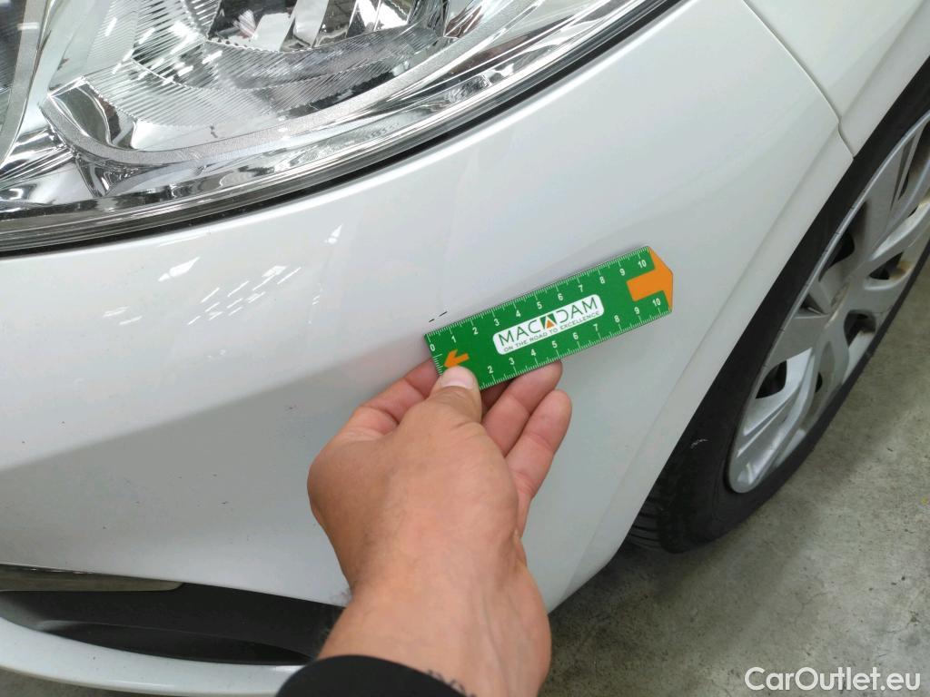  Peugeot  208  Affaire Premium Pack 1.5 HDi 100CV BVM5 E6dT #36