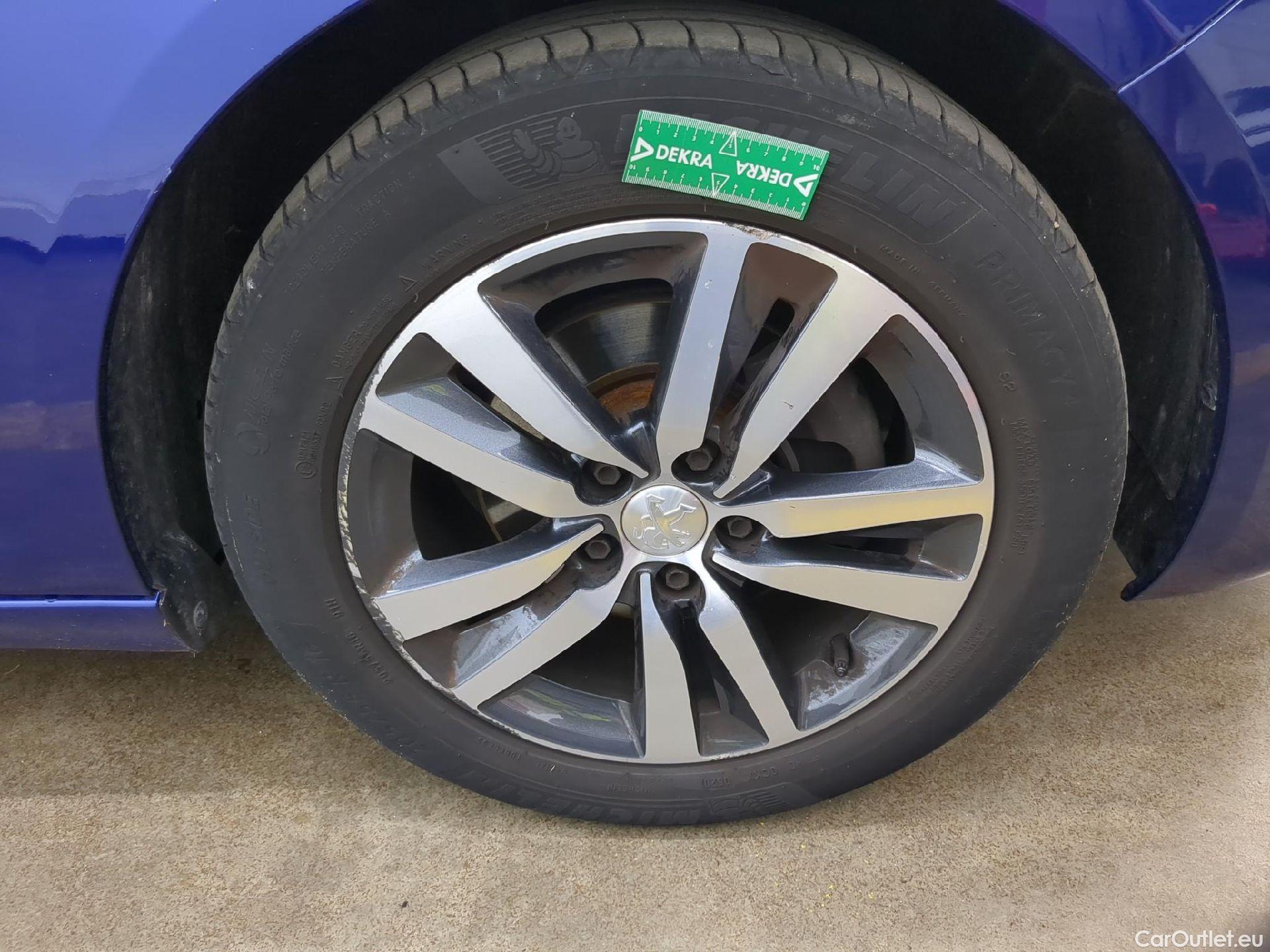  Peugeot  308  Allure Business 1.5 HDi 130CV BVM6 E6d #30