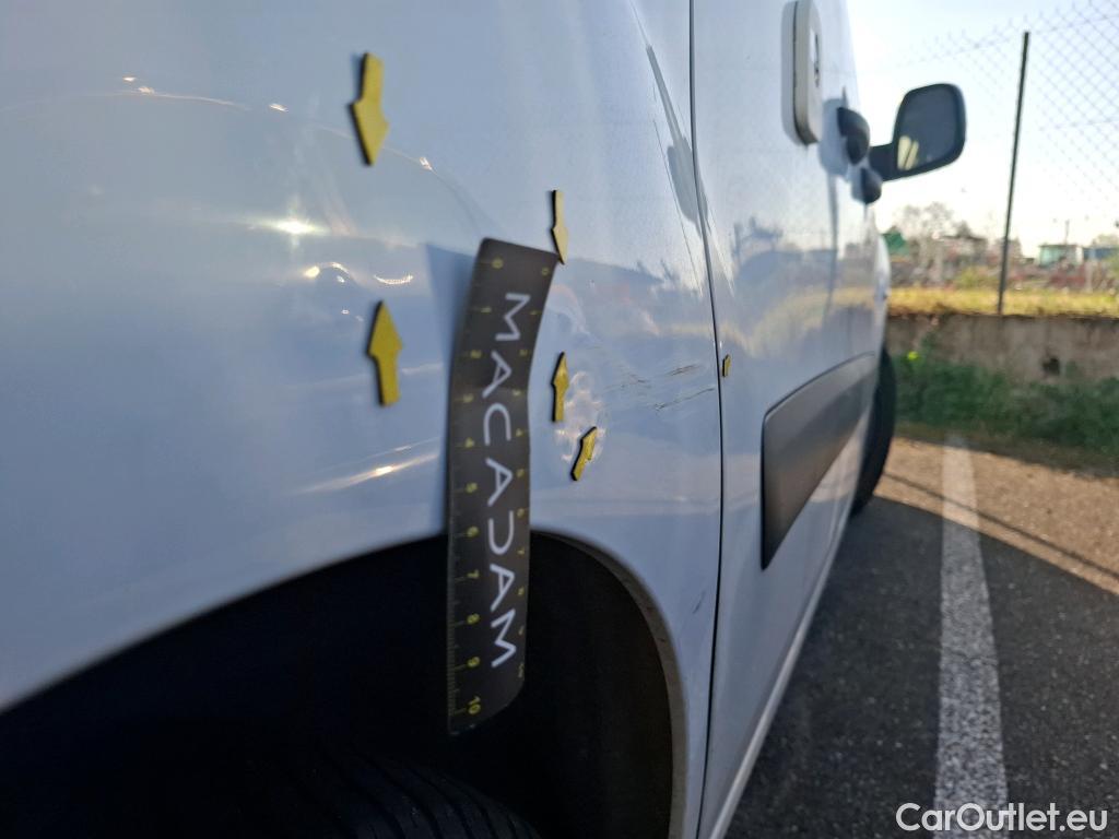  Citroen  Berlingo CITROEN  VU 3p EVL BlueHDi 100 S&S ETG6 Business20L1 fourgonnette #32