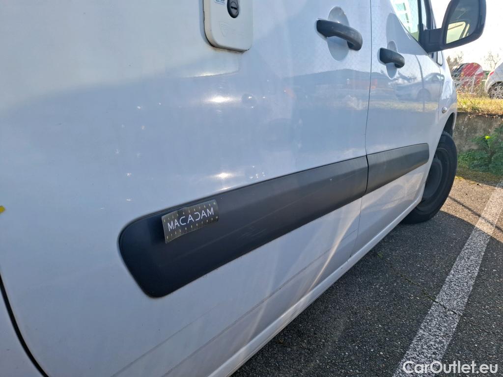  Citroen  Berlingo CITROEN  VU 3p EVL BlueHDi 100 S&S ETG6 Business20L1 fourgonnette #107