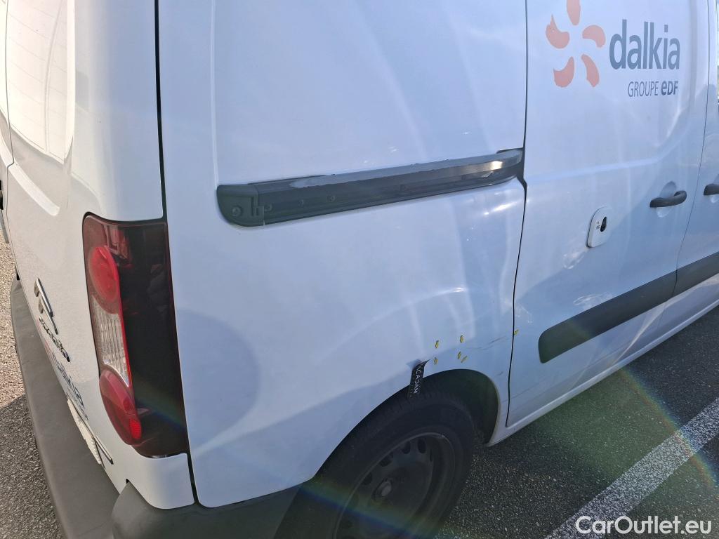  Citroen  Berlingo CITROEN  VU 3p EVL BlueHDi 100 S&S ETG6 Business20L1 fourgonnette #29