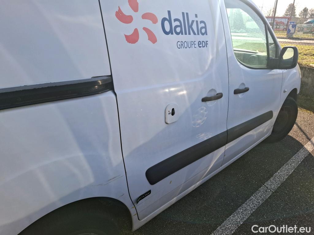  Citroen  Berlingo CITROEN  VU 3p EVL BlueHDi 100 S&S ETG6 Business20L1 fourgonnette #102