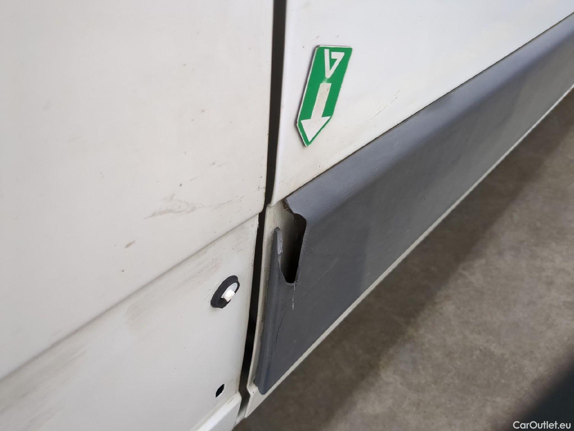  Peugeot  Boxer PEUGEOT  VU 4p Fourgon 2.0 BLUEHDI 130 PREMIUM PA 335 L2H2 #23