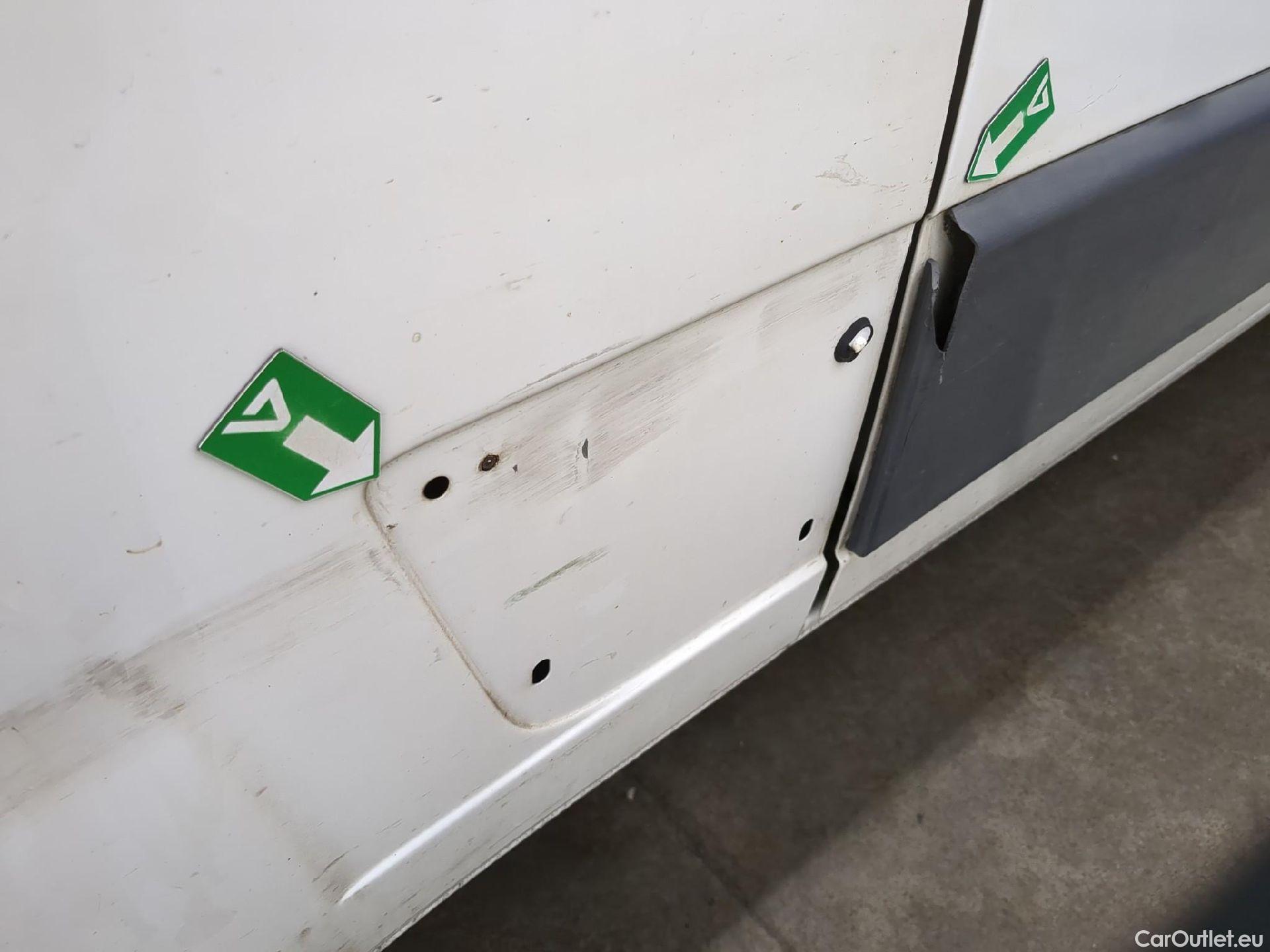  Peugeot  Boxer PEUGEOT  VU 4p Fourgon 2.0 BLUEHDI 130 PREMIUM PA 335 L2H2 #21