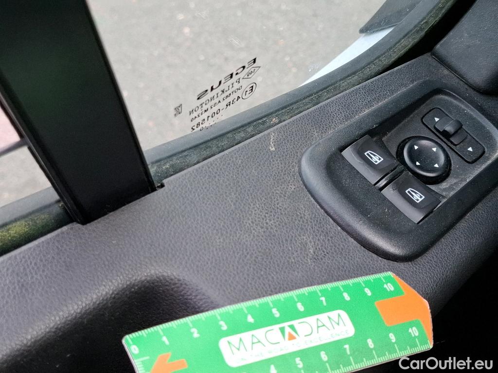  Renault  Master RENAULT  / 2019 / 4P / Fourgon tôlé CA Tr GCF F3500 L3H2 Energy dCi 150 #32