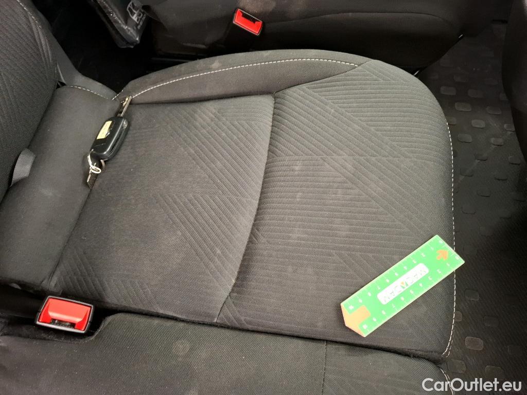  Renault  Trafic RENAULT  / 2019 / 4P / Fourgon tole FG GCF L1H1 1200 Energy dCi 170 EDC #11