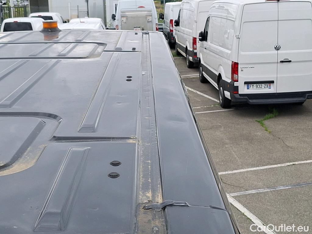  Renault  Master RENAULT TRUCKS  / 2010 / 4P / Fourgon tôlé RED EDITION VAN FWD 3T5 E6 L2H2 #41