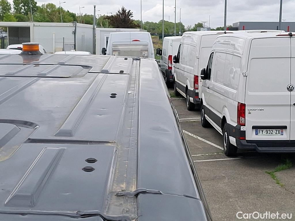  Renault  Master RENAULT TRUCKS  / 2010 / 4P / Fourgon tôlé RED EDITION VAN FWD 3T5 E6 L2H2 #43