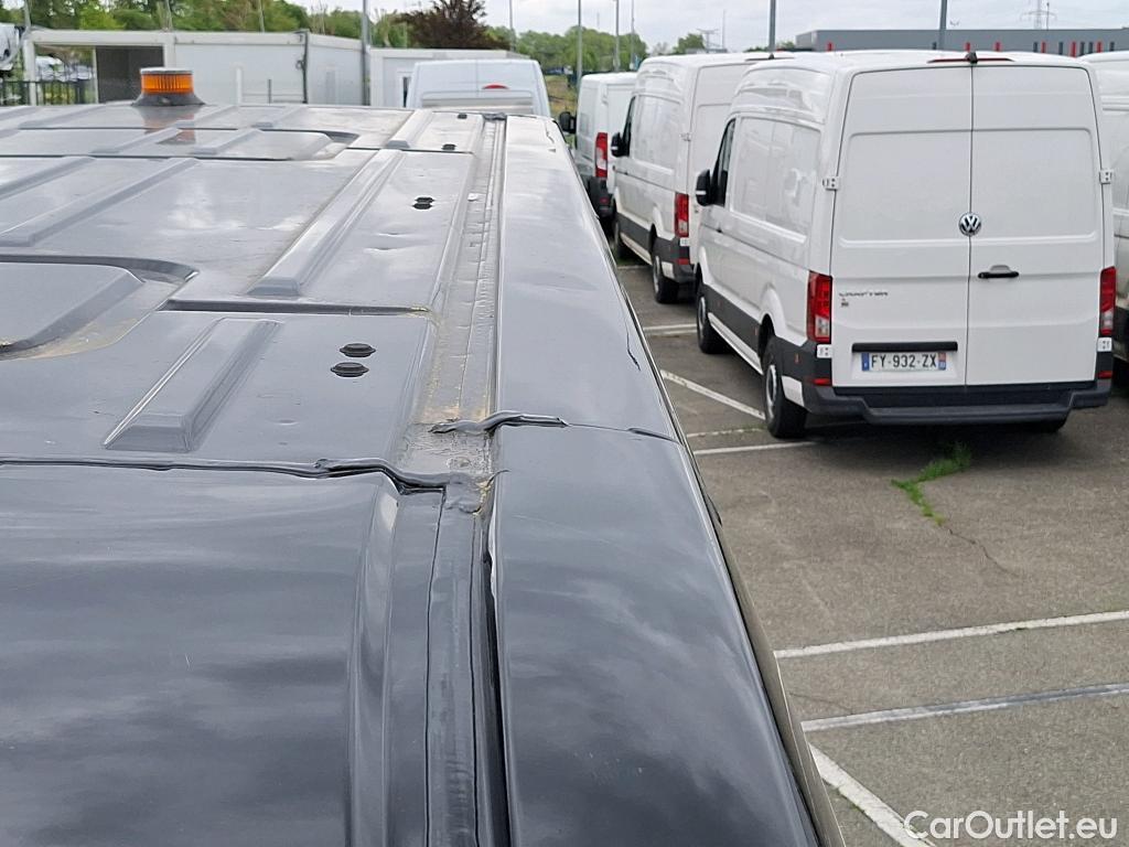  Renault  Master RENAULT TRUCKS  / 2010 / 4P / Fourgon tôlé RED EDITION VAN FWD 3T5 E6 L2H2 #40