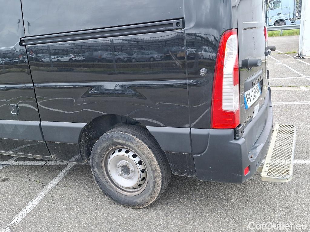  Renault  Master RENAULT TRUCKS  / 2010 / 4P / Fourgon tôlé RED EDITION VAN FWD 3T5 E6 L2H2 #59