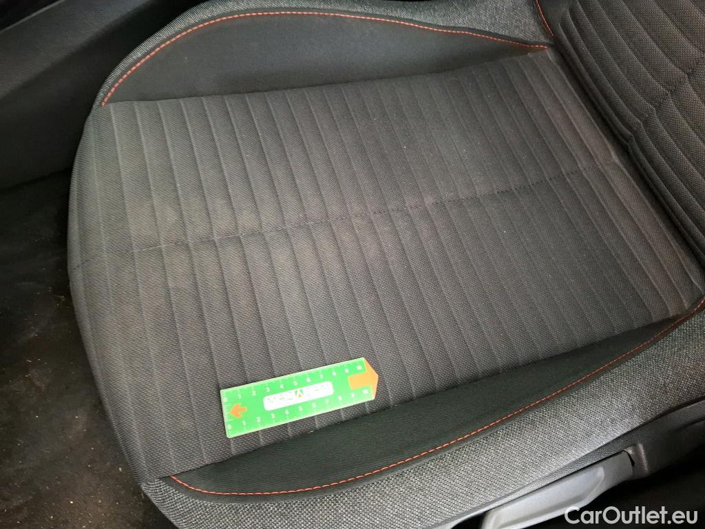  Peugeot  2008  Active Pack 1.2 PureTech 130CV BVA8 E6d #29