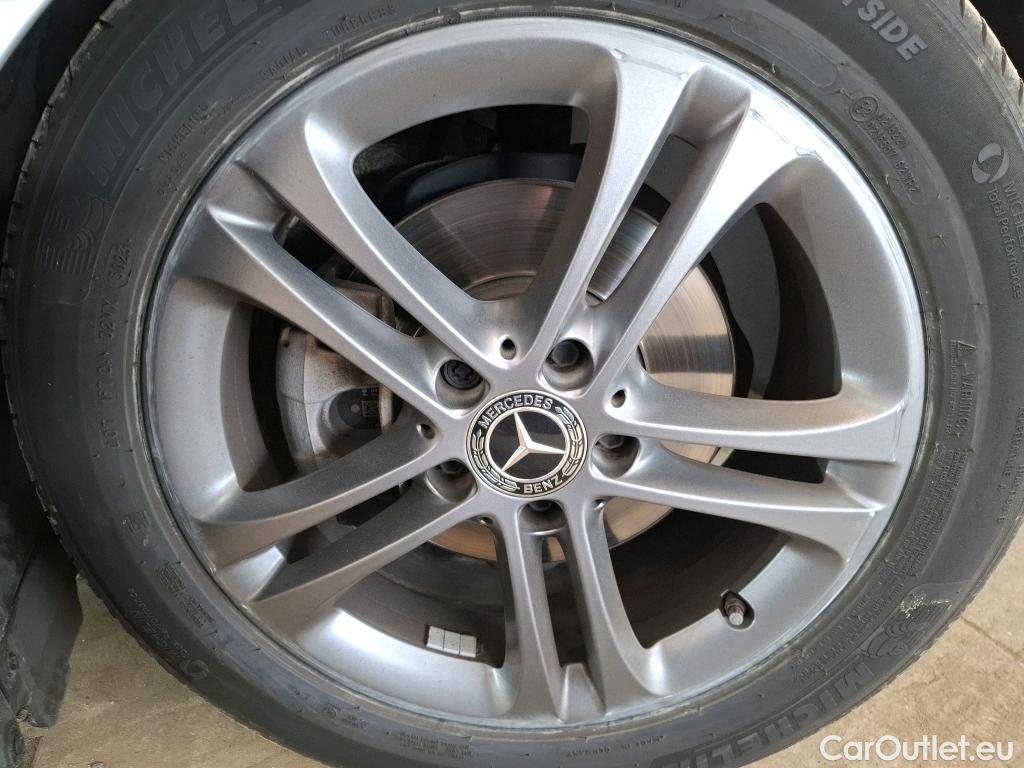  Mercedes  A-Klasse MERCEDES-BENZ Classe A Compact / 2018 / 5P / Berline A 180 d Business Line #27