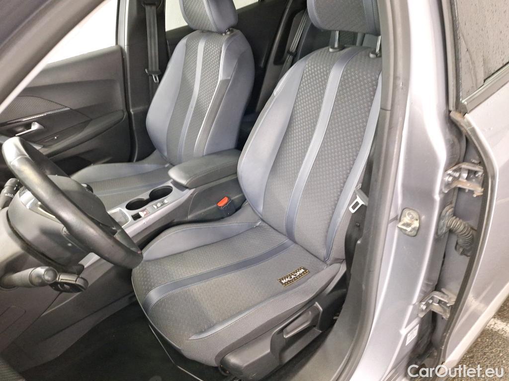  Peugeot  2008  Allure Business 1.2 PureTech 100CV BVM6 E6d #15