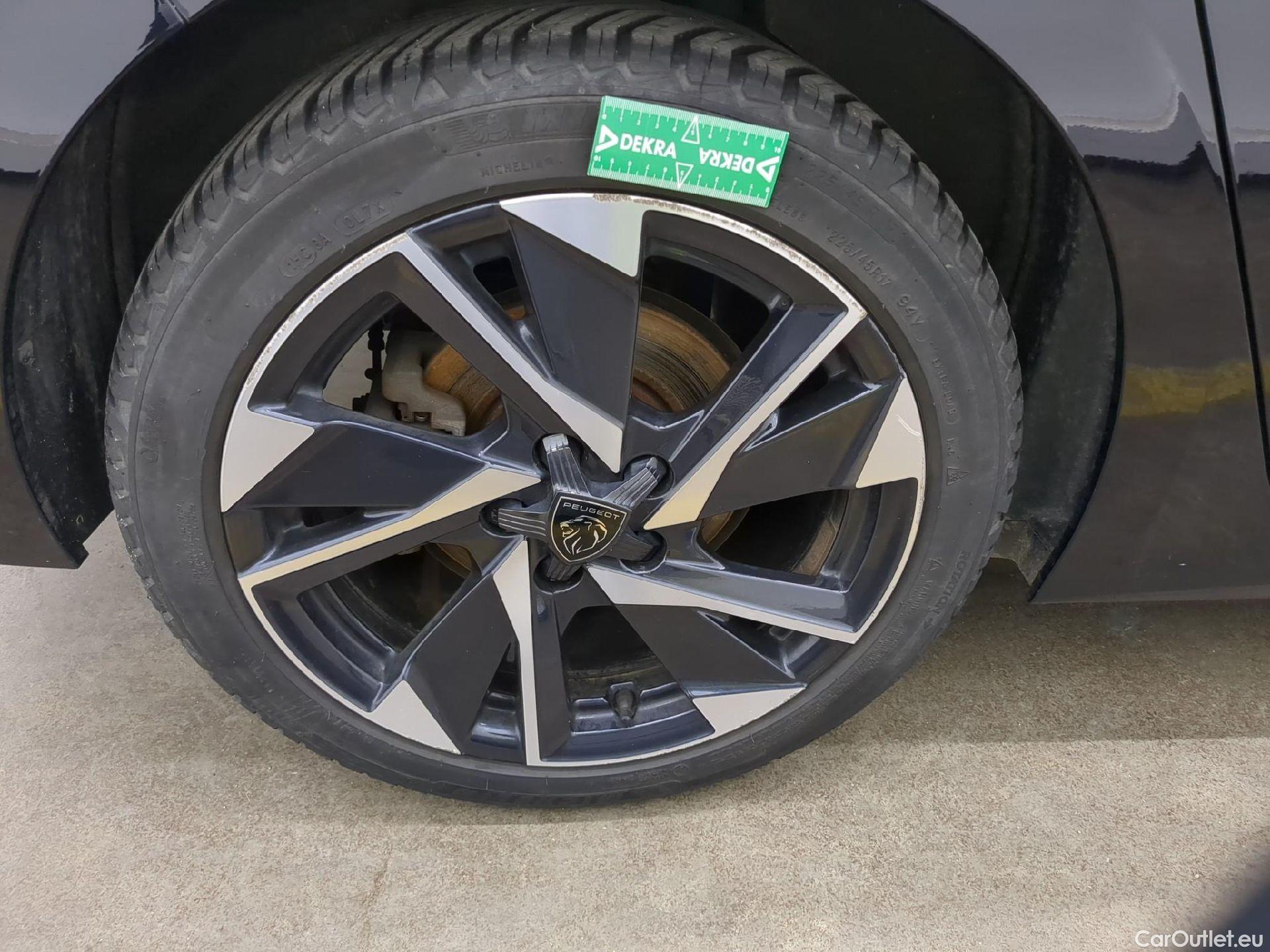  Peugeot  308  Allure Pack 1.5 HDi 130CV BVA8 E6d #14
