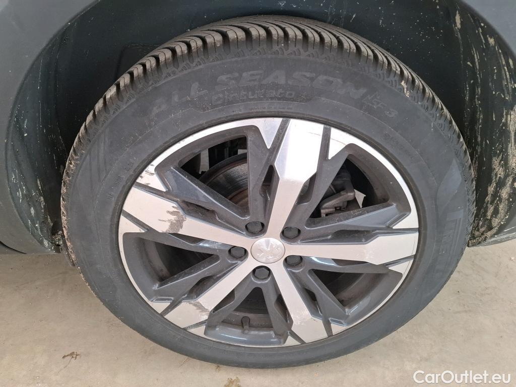  Peugeot  5008  GT Line 1.5 HDi 130CV BVA8 E6dT #46
