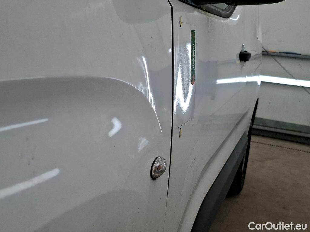  Citroen  Berlingo  Fourgon Club M 650 1.5 BlueHDi 75CV BVM5 E6dT #2