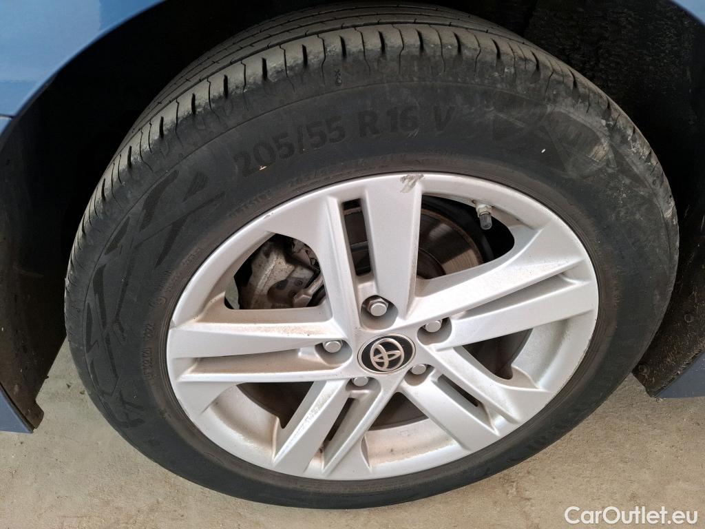  Toyota  Corolla TOYOTA  Touring Sports / 2018 / 5P / Break Hybride 122h Dynamic Business Supp Lomb #20