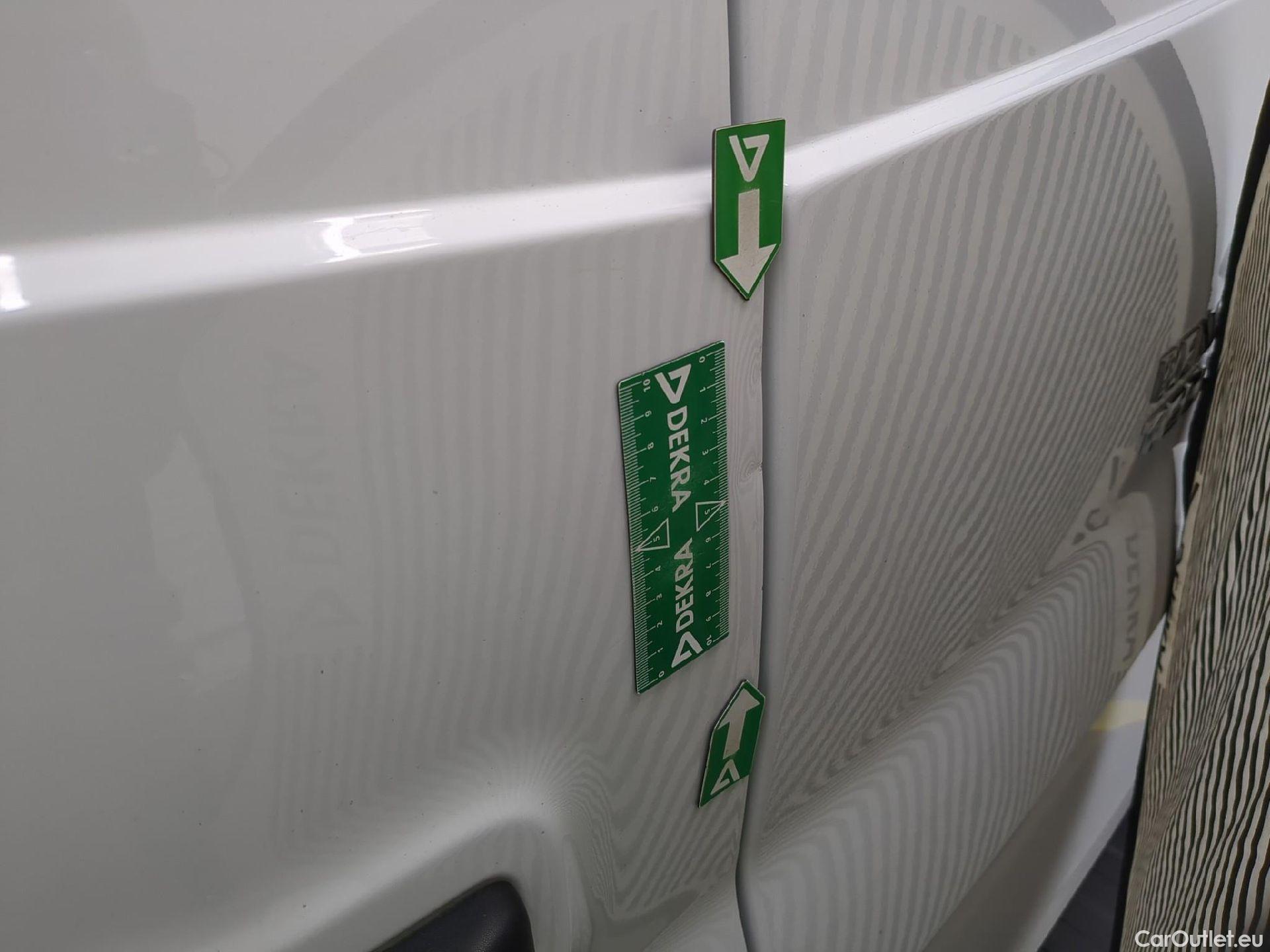  Renault  Trafic  Fourgon Grand Confort L2H1 1200 1.6 dCi 125CV BVM6 E6 #25