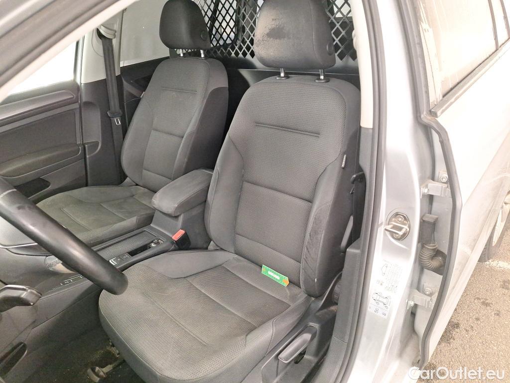  Volkswagen  Golf  VOLKSWAGEN SW / 2017 / 5P / Break 1.6 TDI 115 Conforrtline Business TVU #1