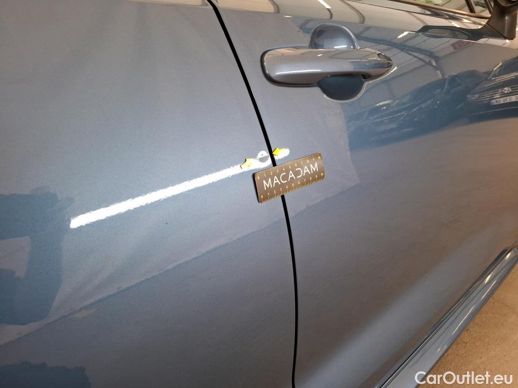  Toyota  Corolla TOYOTA  Touring Sports / 2018 / 5P / Break Hybride 122h Dynamic Business Supp Lomb #33