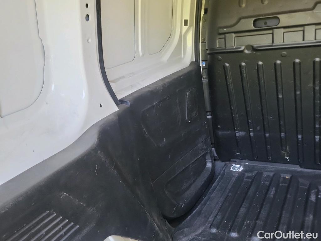  Opel  Combo  E Cargo Express carga incrementada 1.6 100CV MT5 E6 #19