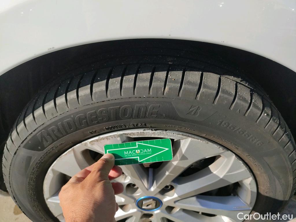  Renault  Zoe RENAULT  / 2019 / 5P / berlina con portón Intens 100 kW R135 Batería 50kWh #10